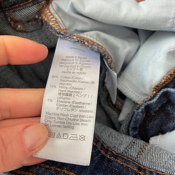 Madewell the perfect vintage straight jean size 26 . Color blue. - Picture 8 of 10